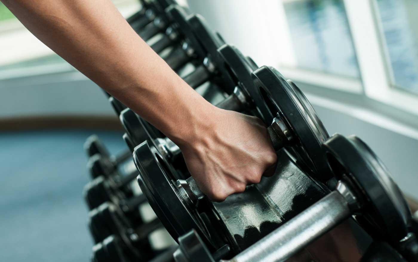 Cómo el entrenamiento de fuerza mejora la calidad del sueño