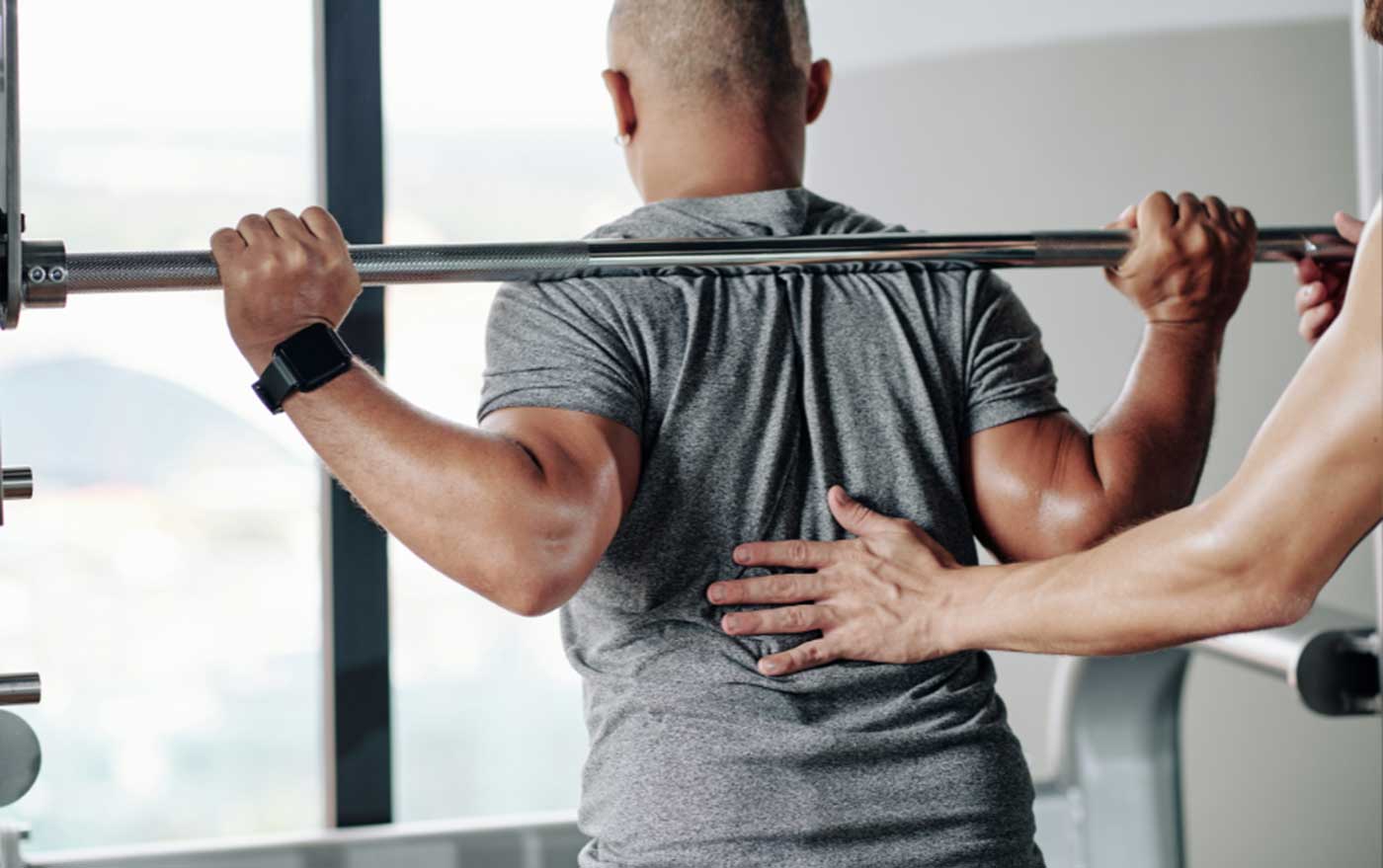 El entrenamiento de fuerza activa cambios hormonales, térmicos e inmunológicos que mejoran tu sueño