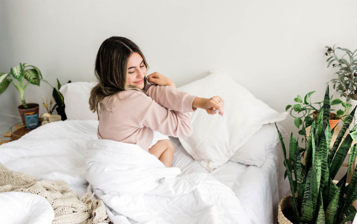 Añade plantas para dar vida a tu dormitorio