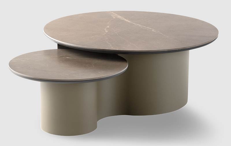 Mesa Pode Flowy. Geometría orgánica con carácter mediterráneo