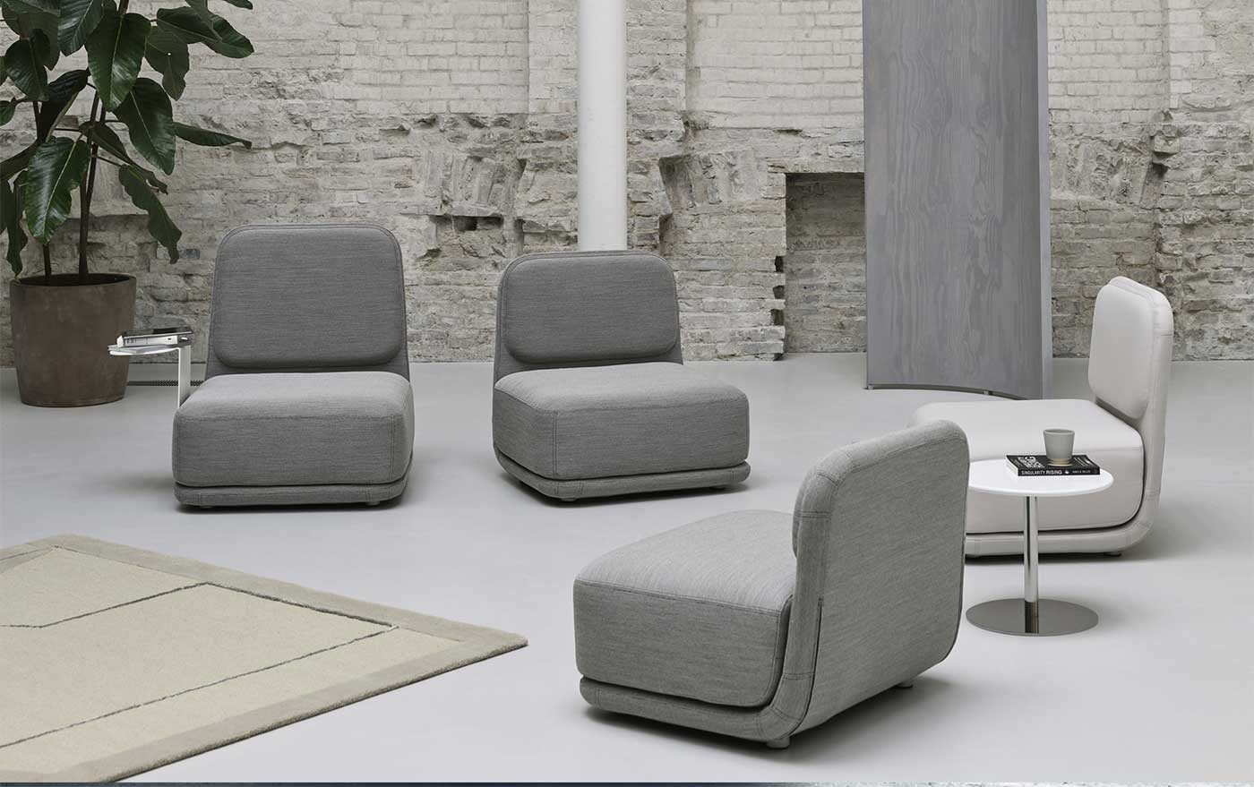 Sillón Softline Standby Chair High. Diseño con intención, presencia con propósito